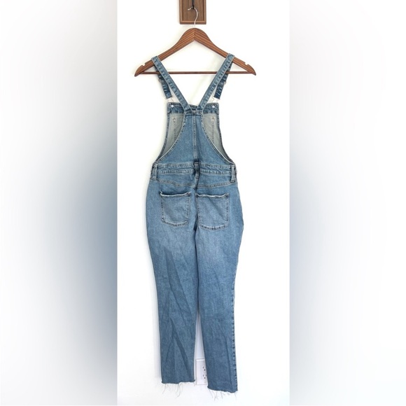 🍑 Universal Thread High-Rise Raw Hem Taper Denim Cropped Overalls Size 2 / 26 - Picture 5 of 15